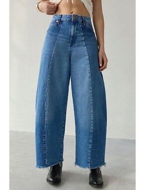 Wrangler Cowboy High-Rise Two-Tone Barrel Jeans Size 28